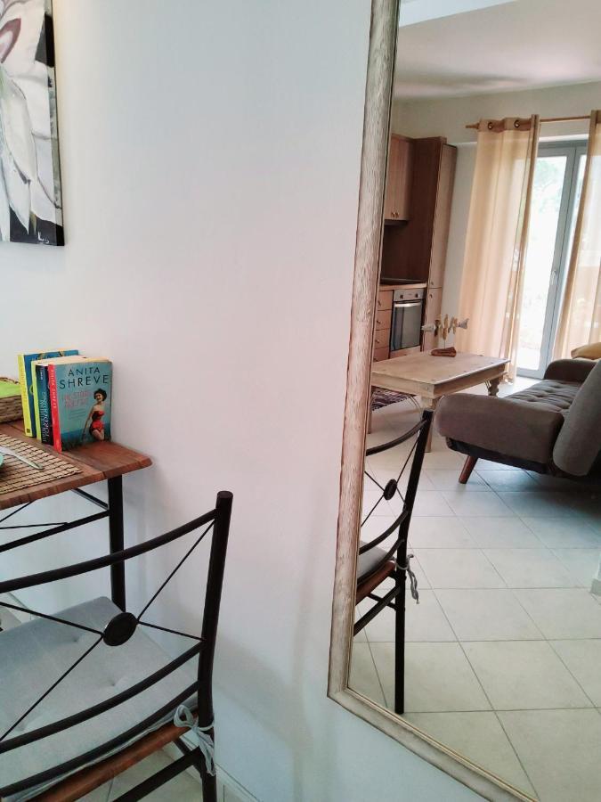 Nefeli Apartment Livadi  Екстериор снимка