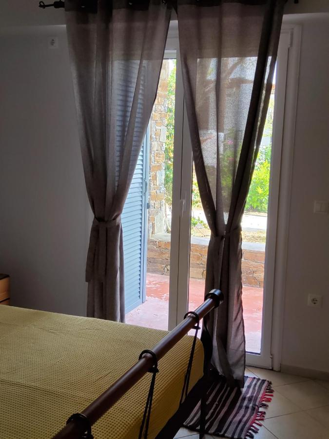 Nefeli Apartment Livadi  Екстериор снимка